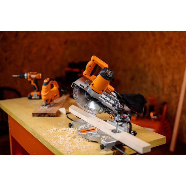 Žaga kotna stabilna VMS 1100-210 Villager 