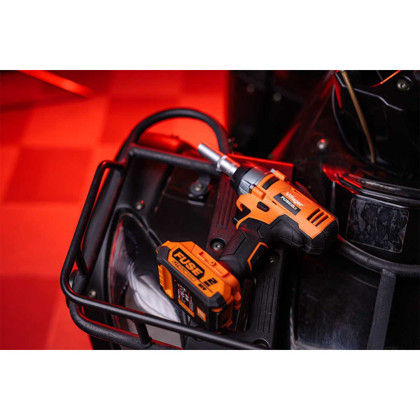 Vrtalnik-vijačnik FUSE VLN 3320 Villager 