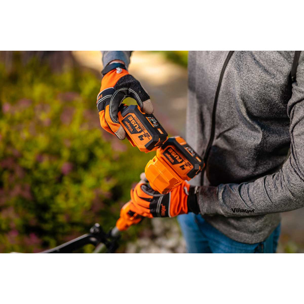 Kosa akumulatroska z nitko BC 2940 Fuse Villager 