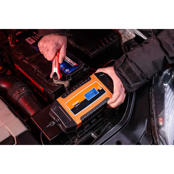 Polnilnik akum. VCBM 8.0 z mikrop. Villager 