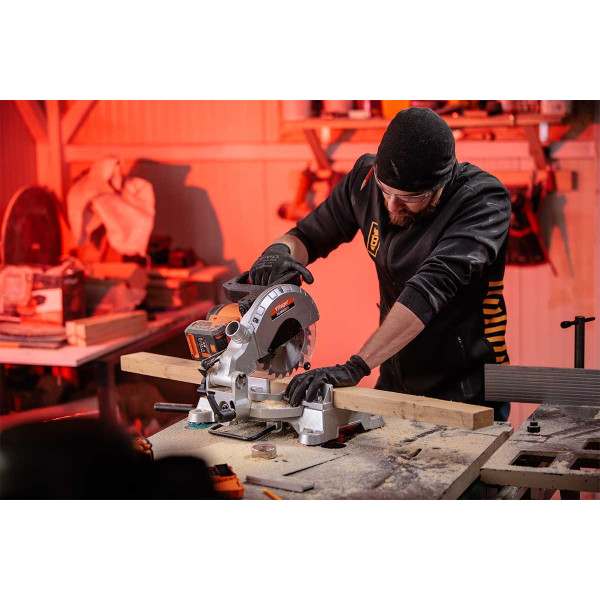 Žaga potezna kotna Fuse VMS 18020 Villager 