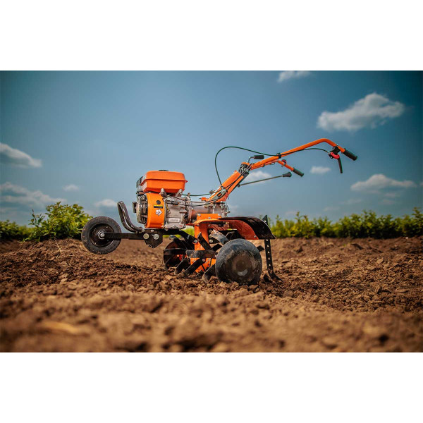 Prekopalnik VTB 8422 P s Plugom za O. Villager 