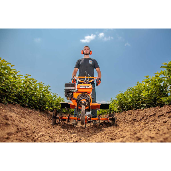 Prekopalnik VTB 8422 P s Plugom za O. Villager 