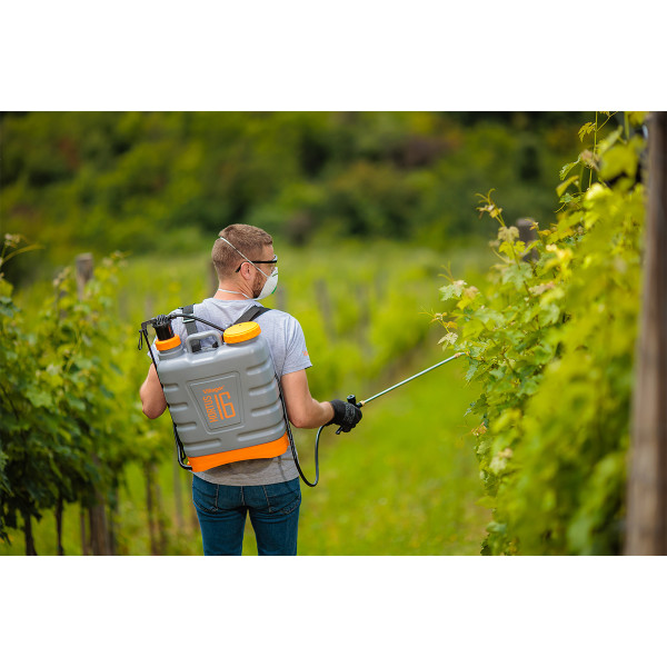 Škropilnica Ročna Hortus 16L Villager 