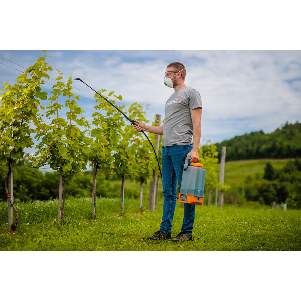 Škropilnica Akumulatorska BS 8 Villager 