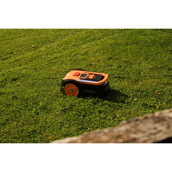 Kosilnica Robotska Quix XS Villager 