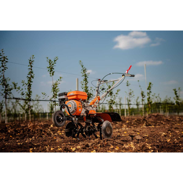 Prekopalnik VTB 8421 Prime Villager 