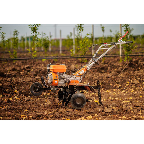 Prekopalnik VTB 8421 Prime Villager 