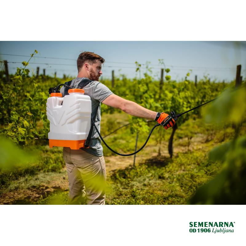 Škropilnica ročna Terra 12 nahrbtna Villager 