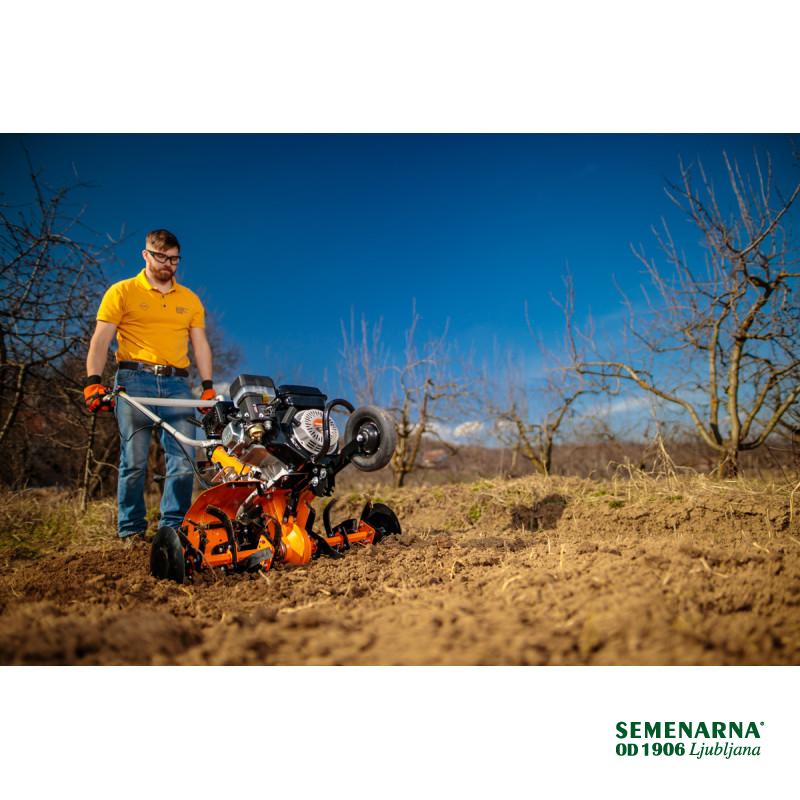 Prekopalnik VTB 843 Prime Villager 