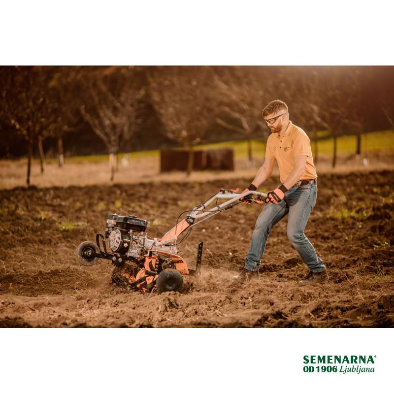 Prekopalnik VTB 843 Prime Villager 