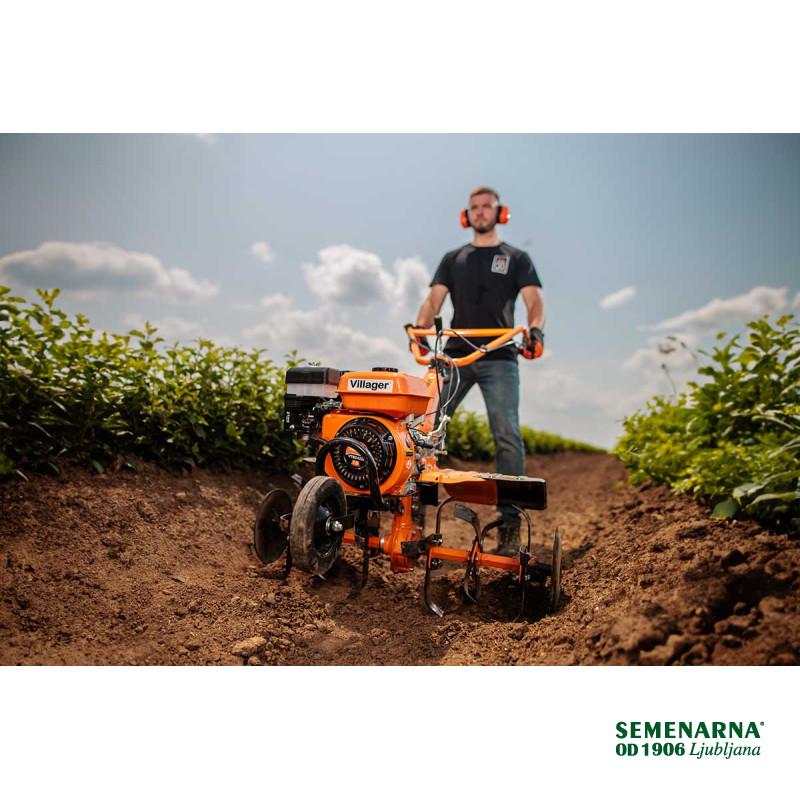 Prekopalnik VTB 8422 P s Plugom za O. Villager 