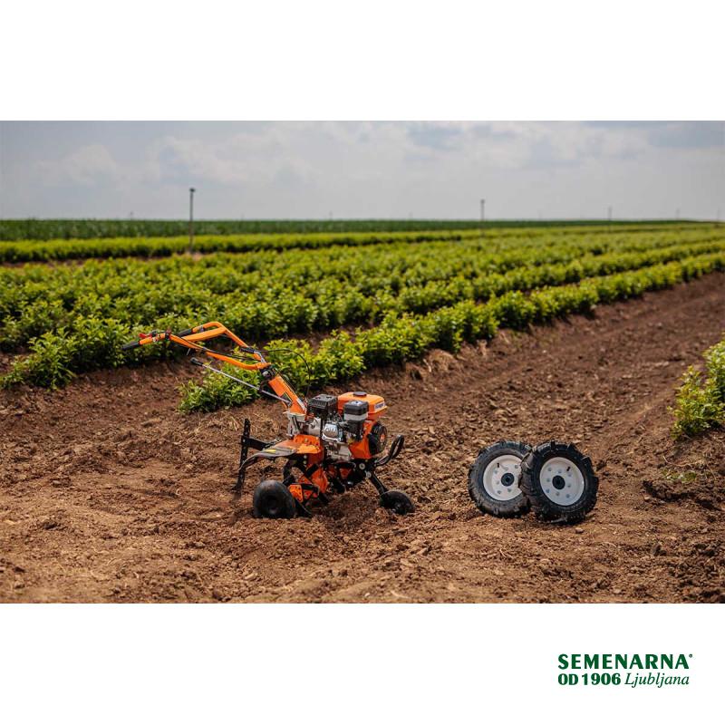 Prekopalnik VTB 8422 P s Plugom za O. Villager 