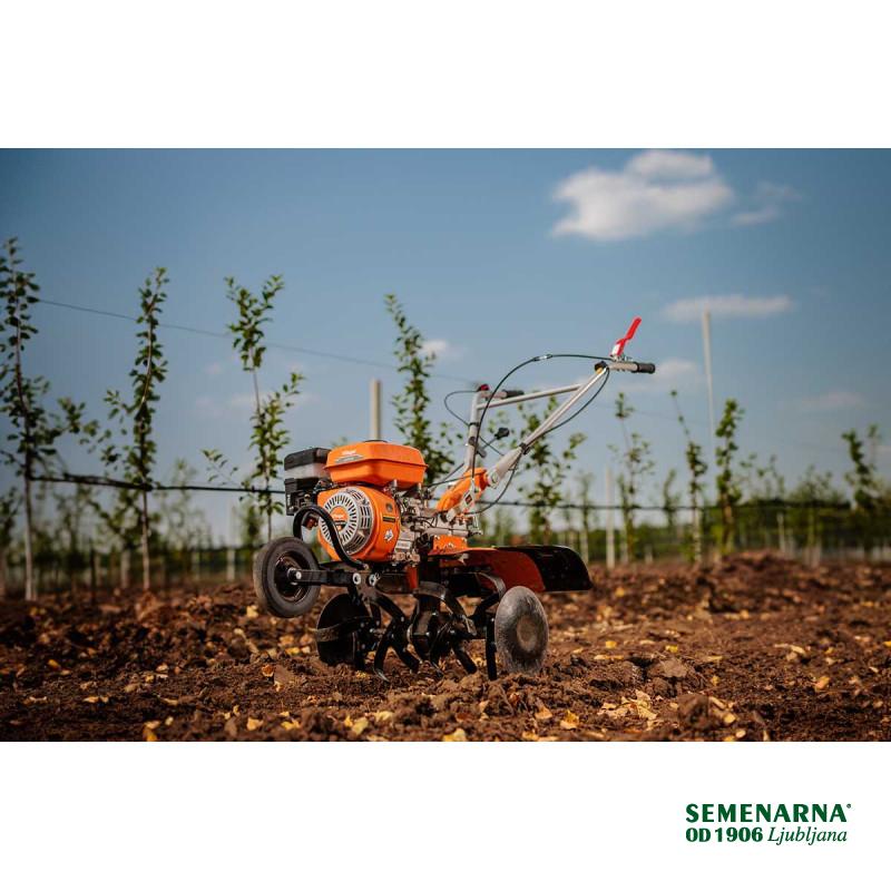 Prekopalnik VTB 8421 Prime Villager 