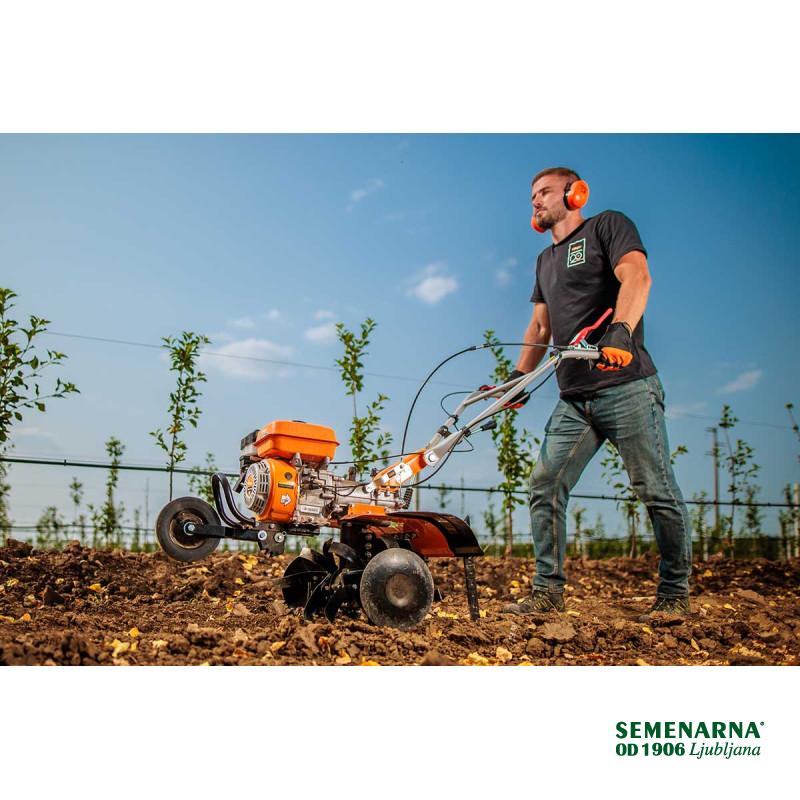 Prekopalnik VTB 8421 Prime Villager 