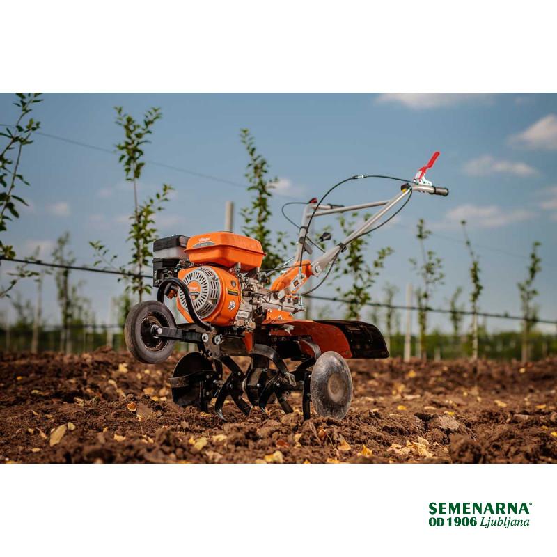 Prekopalnik VTB 8421 Prime Villager 